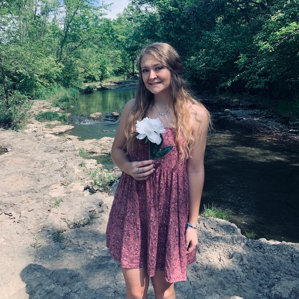 Meet your Posher, Delaney